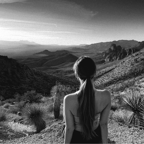 Welcome to my closet! ππ½ - Picture 1 of 1